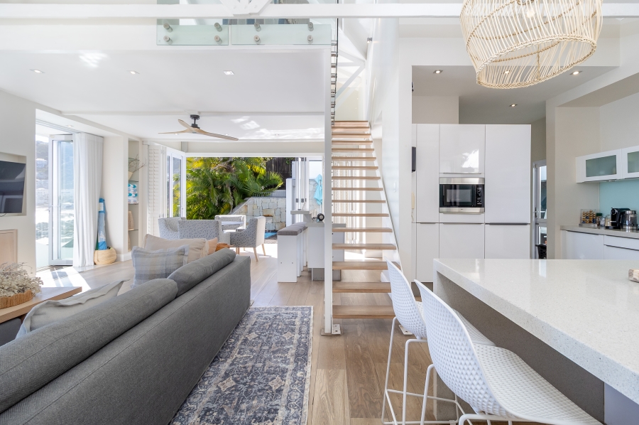 4 Bedroom Property for Sale in Clifton Western Cape